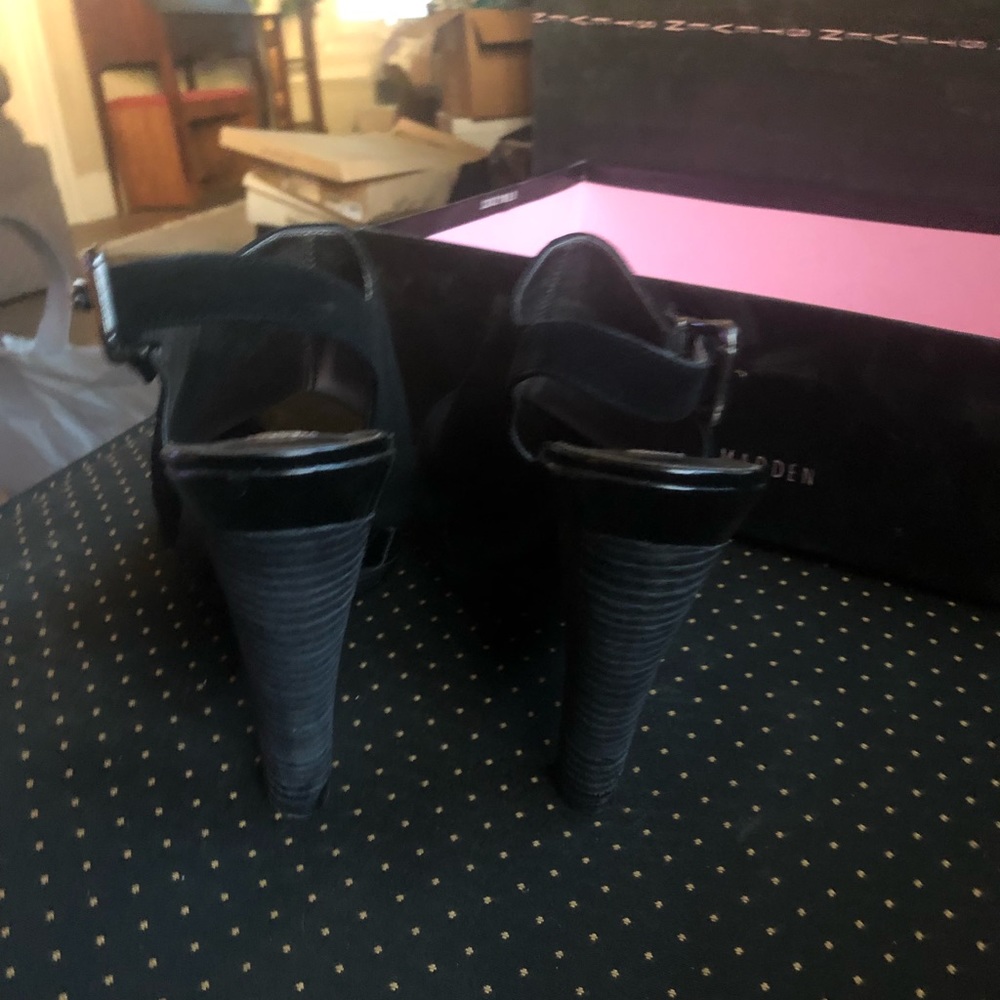 Peep Toe Pumps - Picture 3 of 5